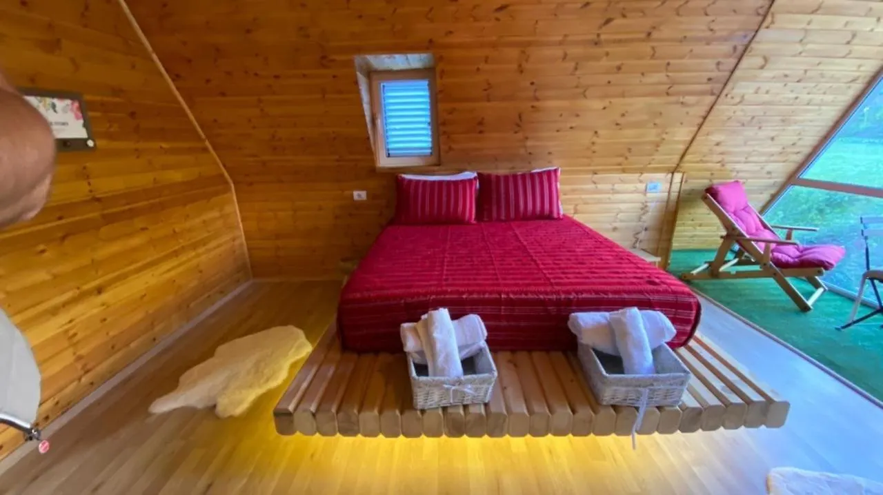 Bujtina Miqesia Bed & Breakfast Theth 0*,  Albania