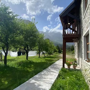  Guest house Rupa