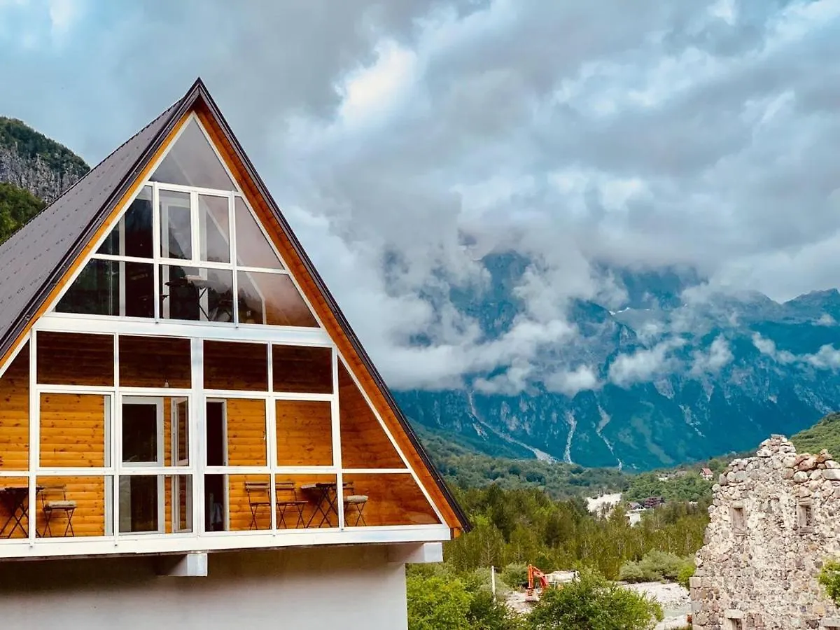 Bujtina Miqesia Bed & Breakfast Theth Albania