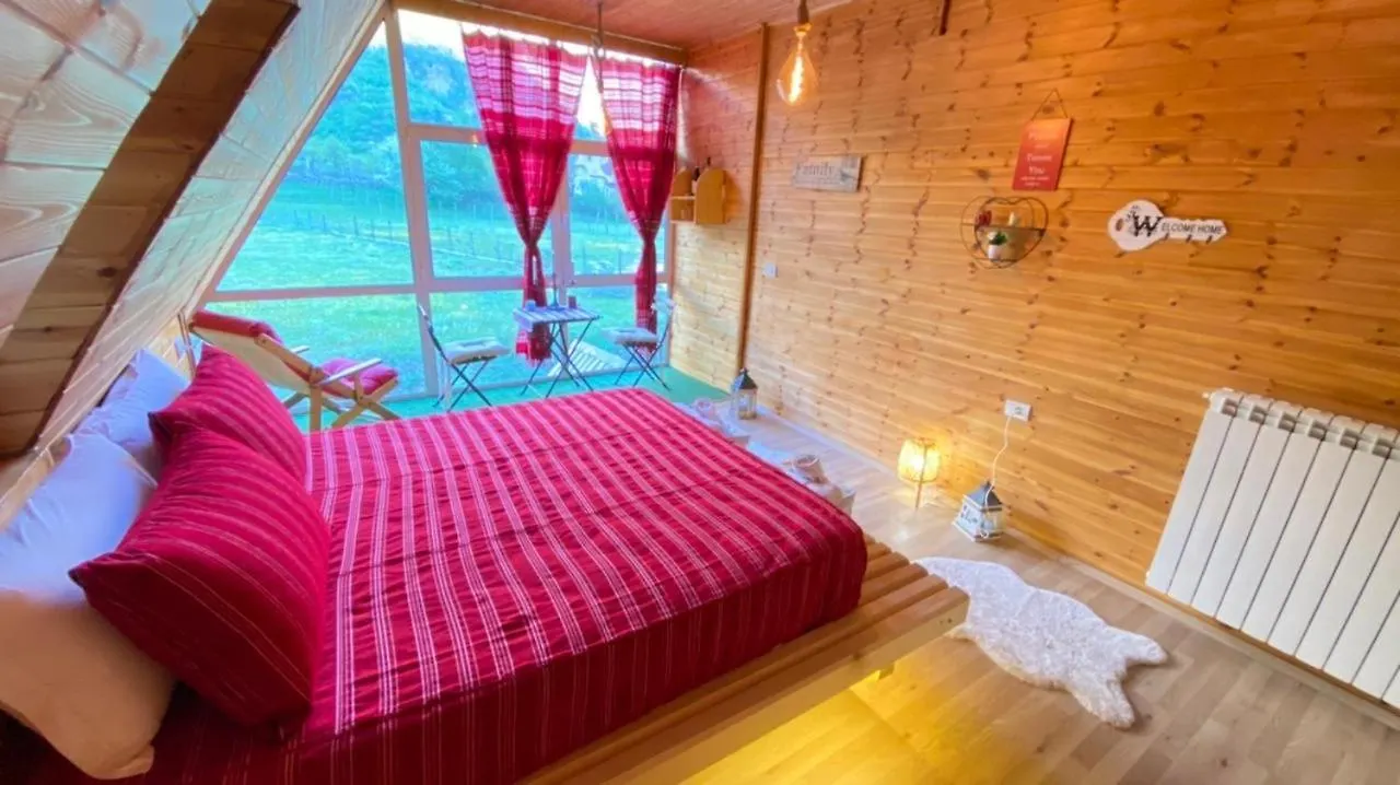 Bujtina Miqesia Bed & Breakfast Theth