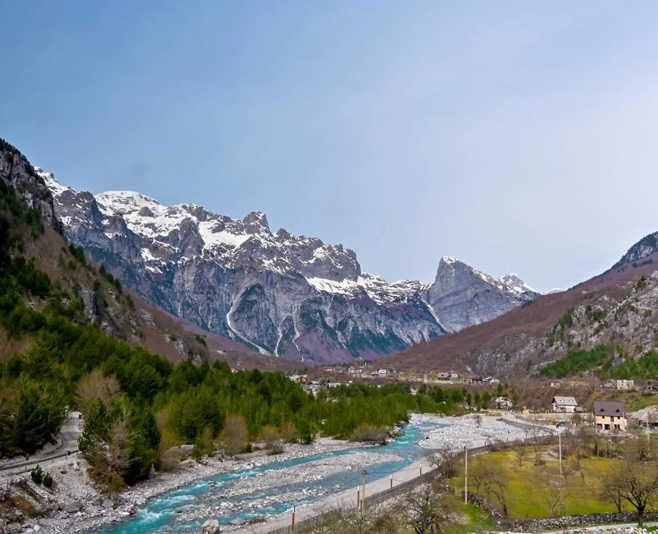 Bujtina Miqesia Bed & Breakfast Theth Albania