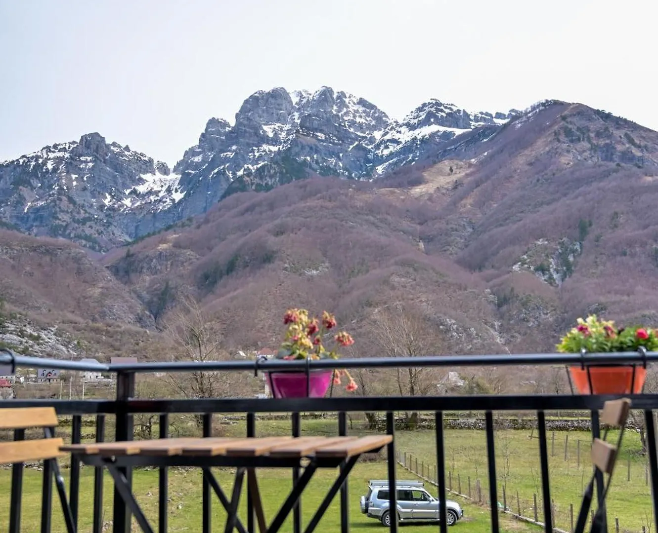 Bujtina Miqesia Bed & Breakfast Theth 0*,
