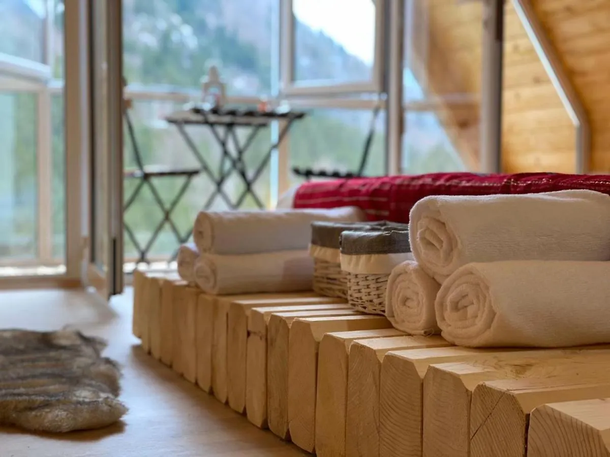 Bujtina Miqesia Bed & Breakfast Theth 0*,  Albania